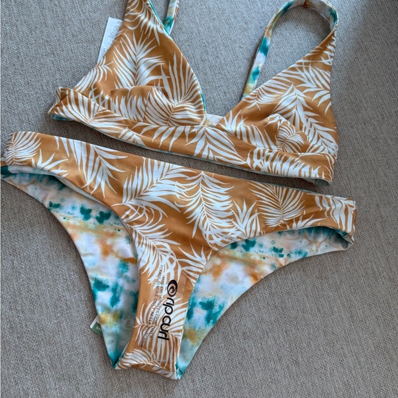 Rip Curl Reversible Colorful Tie-Dye Hawaiian floral Bikini Set - M / L - Picture 5 of 9